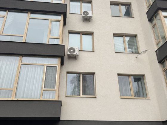 Оренда гаража біля міського парку ЖК Діброва Парк