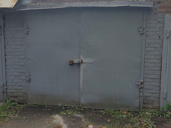 Сдам гараж в центре возле гостиницв Дніпровських Зорей Кременчук