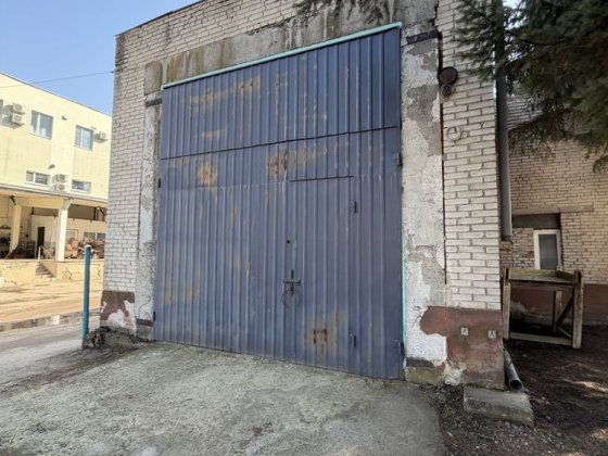 Оренда просторого боксу з ямою у районі ГПЗ