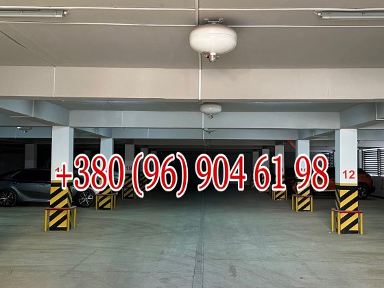 Паркомісце по вул. Шухевича (Дубінська) Черновцы