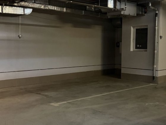 Сдам парковочное место Юрия Ильенко Київ