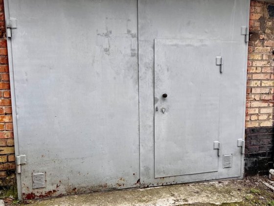 Сдам гараж  в Солом'янському  районі  вул .Корсунь Шевченківська 7а
ГК «Зел Київ