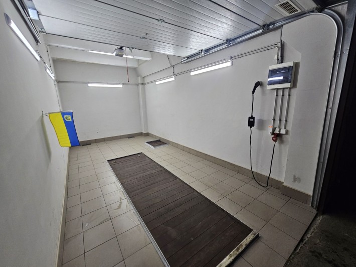 Здам гараж для електромобіля Лівобережна - фото 1