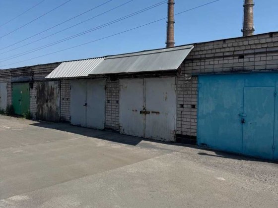 Сдам гараж в ГК «Салют» (ул. Каштановая, 29). 2-й уровень Днепр