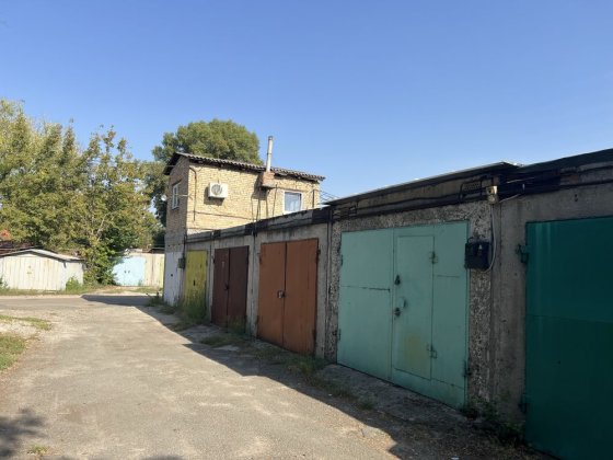 Оренда.Капітальний гараж Березняки,Русанівка. Київ