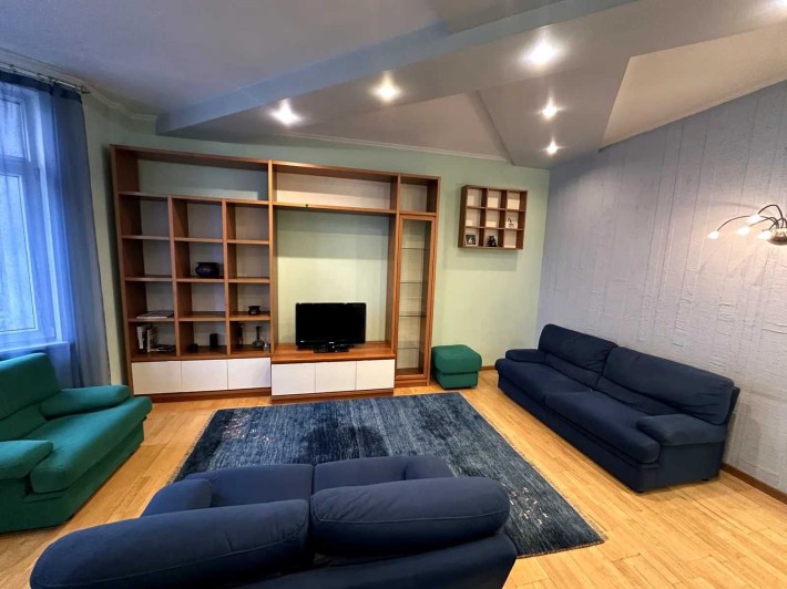 Актуальная аренда квартиры в центре Киева. 2-ух комнатная ,кухня студия - фото 1