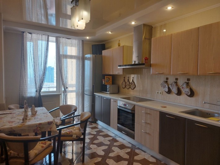 Власник! пр-т Валерія Лобановського 6-в, 2х-к, 83 кв.м - фото 1