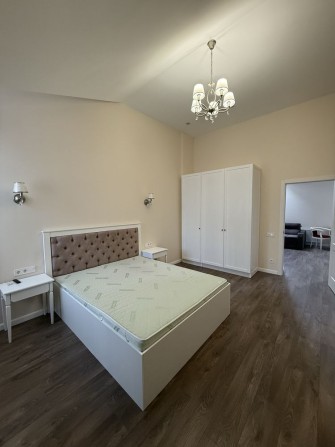 Оренда 2к квартири-студії + паркінг ,м.Іподром - фото 1