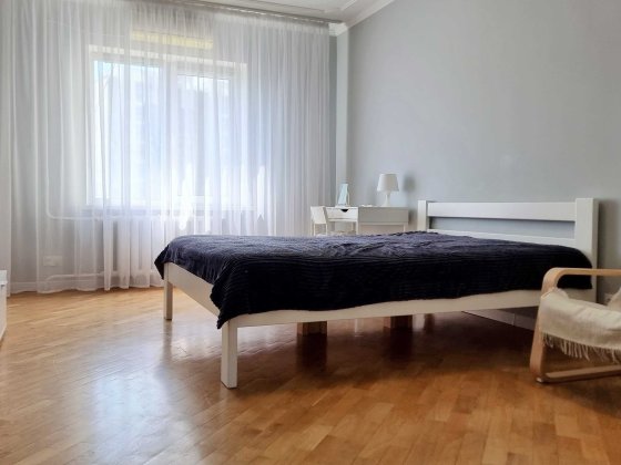 Ернста 2, Кадетський гай S=43м стильний ремонт м. Шулявська, Вокзальна