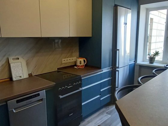 Сдаю 3х-ую  кв-ру с евроремонтом на  ул. Радченко ( ст.м. Вокзальная, Демиевская). Киев