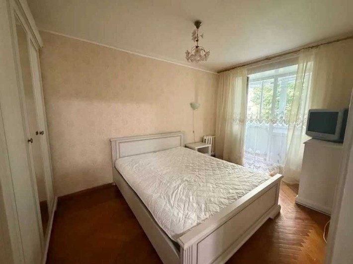 Здається 2-кімнатна квартира на вул. Авіаконструктора Антонова , 9 - фото 1