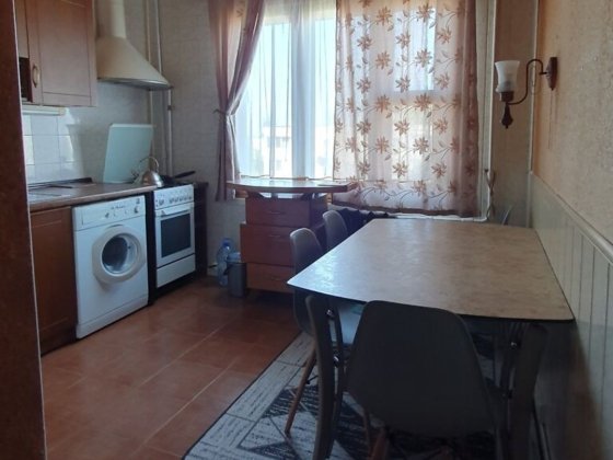 3 кімн квартира Борщагівка,  Гната Юри 6, метро Святошин їхати 10 хв Київ