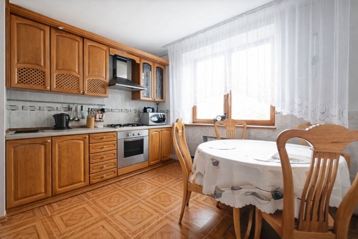 1-кімнатна квартира 45 м², Лукʼянівка, для пари або дівчини - фото 1