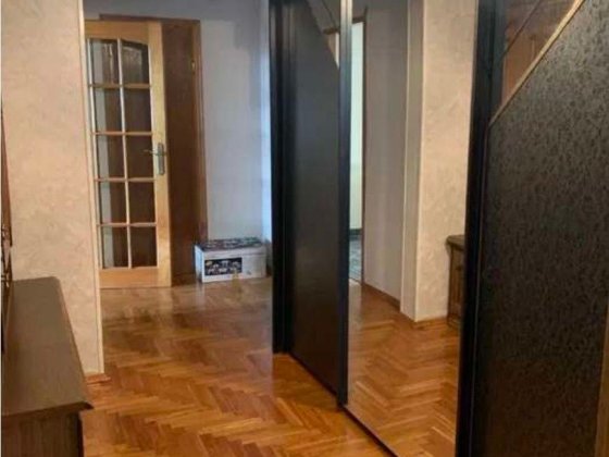 Метро Святошино 5 хвилин пішки, пр. Берестецкій 89а Киев