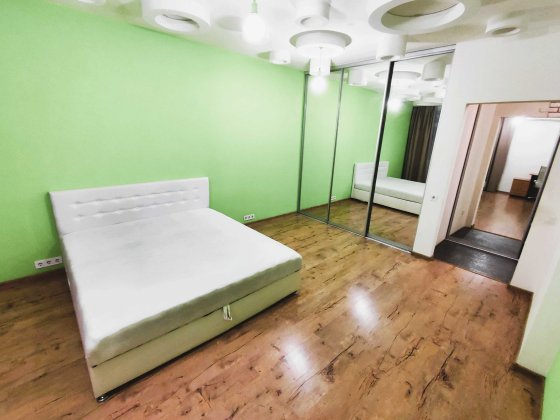 Від ВЛАСНИКА! 1к Лікоград Василя Симоненка 5а. Опалення і генератор!! Київ