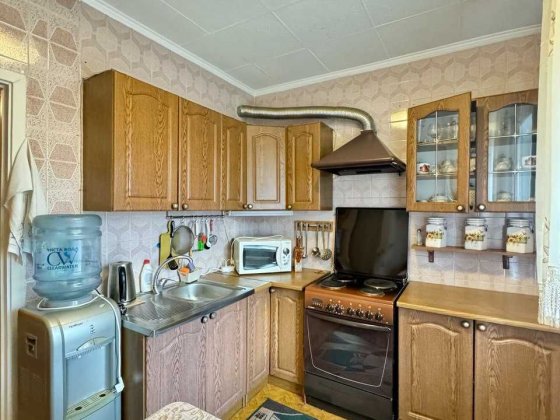 БЕЗ% Оренда  2 кім, 6й поверх/ Чорнобильська 24/26/ Академмістечко