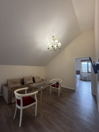 Оренда 2к квартири-студії + паркінг м.Васильківська - фото 1