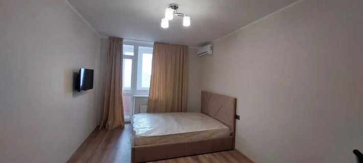 Оренда 1-кімнатної  квартири  ЖК Караваєві Дачі вул Польова 73 - фото 1