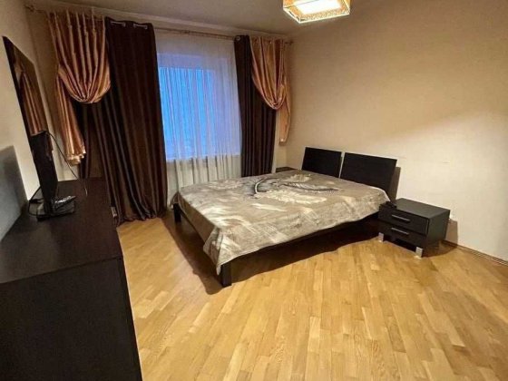 Оренда 2-к квартири на вул. Федора Ернста