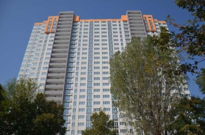 ВПЕРШЕ. Новобудова ЖК Лідер, вул. Казарменна, 6 Г - фото 1