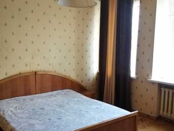 Шулявка, трикімнатна на Довженка Київ