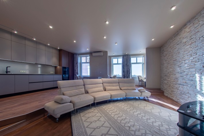 Без% Резервне живлення 2кімн. 82м2 вул. С. Хороброго 7, Соломʼянський - фото 1