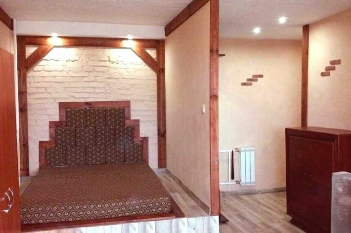 Коласа 1а Святошинский Борщаговка Верна - фото 1