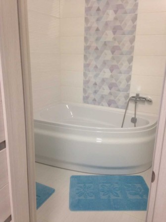 Оренда 2к квартири біля метро, Краснова 19 - фото 1