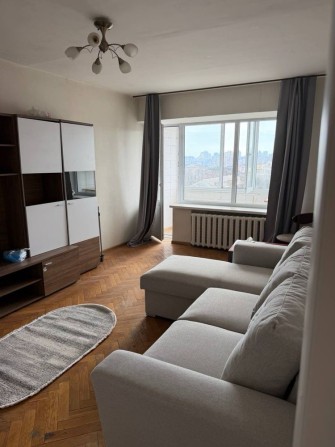 1-кім Гарета Джонса 1 Зоологічна/Дегтярівська метро Лукьянівка - фото 1