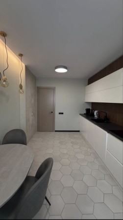 Дизайнерська 2-кімнатна квартира ЖК Микитська Слобода - фото 1