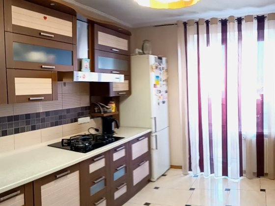 Продаж 3-х кімнатної квартири, Святошинський район, вул. Хмельницька, 10. Киев