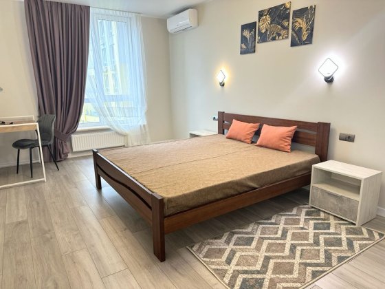 Краще нова-без чужої і негативної аури! ЖК Медовий,є генератор Київ