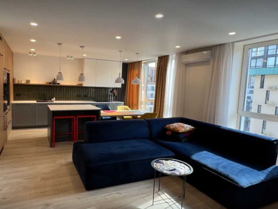 Довгострокова оренда 3к квартири 88 м² у Файна Таун