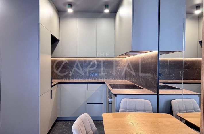 Файна Таун Салютна Нивки - фото 1