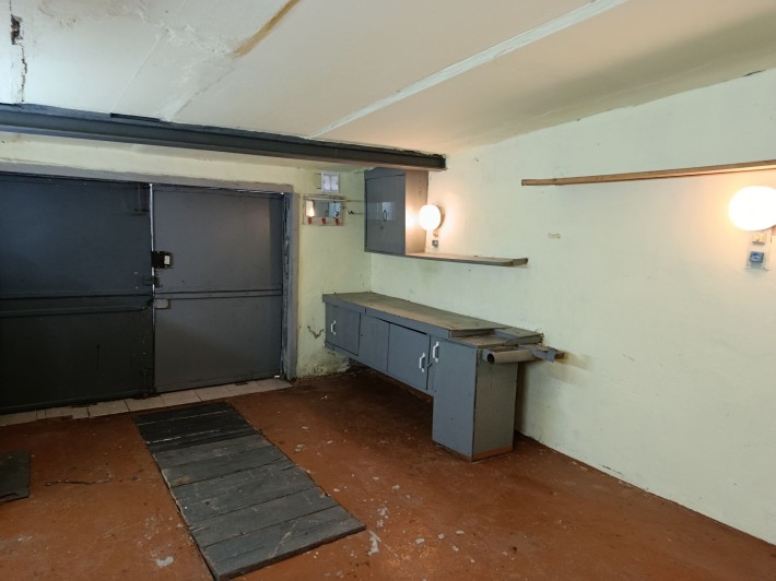 Великий гараж в кооперативі, 12 квартал,  вул. Автотранспортна - фото 1