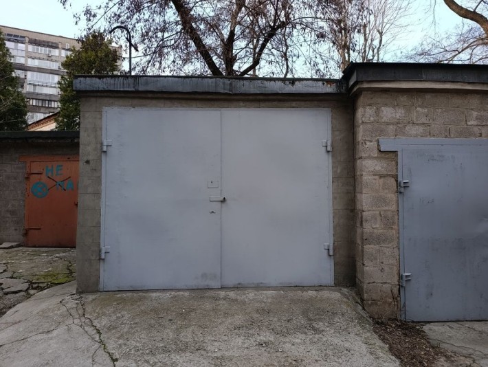 Сдам капитальный гараж в центре г Днепр - фото 1