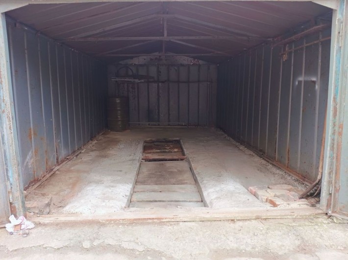 Сдам гараж в районе Тополь-1 ул Джинчарадзе - фото 1