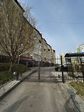 Оренда гаража в ЖК (вул. Кавалерідзе 27) 100$/місяць - фото 1