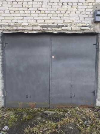 Гараж в оренду у Львові - фото 1