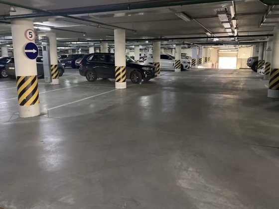Підземний паркінг. Паркомісце. Парковка. ЖК Венеція Киев