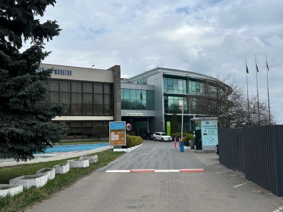 Оренда боксу в підземному паркінгу (площа Слави, Арсенальна) Київ