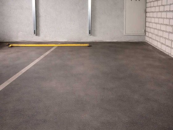 Здається паркомісце в підземному паркінгу, Бажана 10а–12а Київ