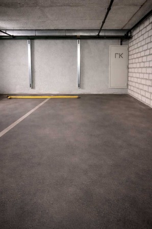 Здається паркомісце в підземному паркінгу, Бажана 10а–12а - фото 1