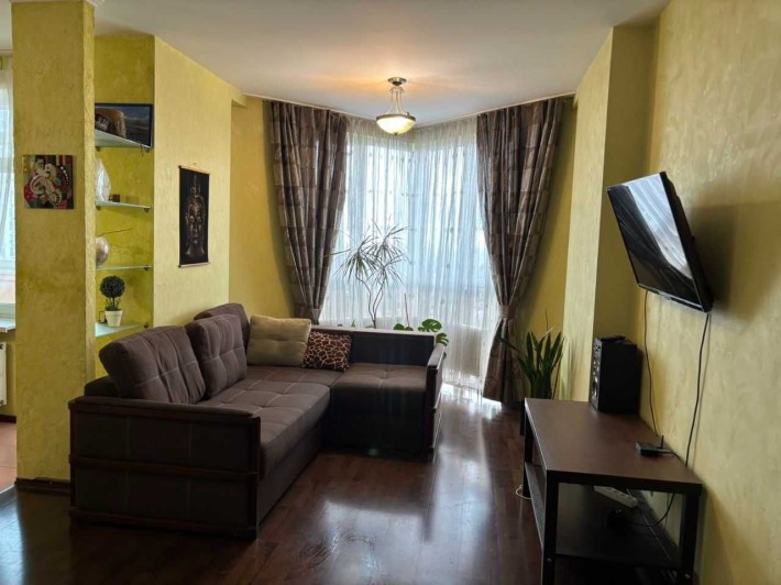 Здам 1к Соло'мянська 15а  54м2 , 18000 +комунальні - фото 1