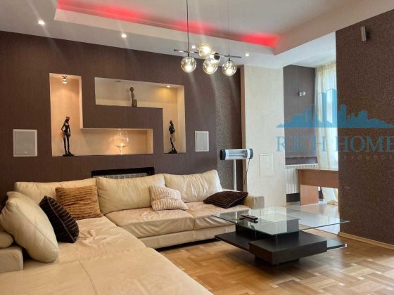 Шикарна 3к, м Політех 5хв, пр-т Берестейський 30, низький поверх, газ Київ