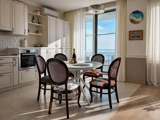 Двуспальная квартира с видом на море в Ж/К «Белый парус». Одеса