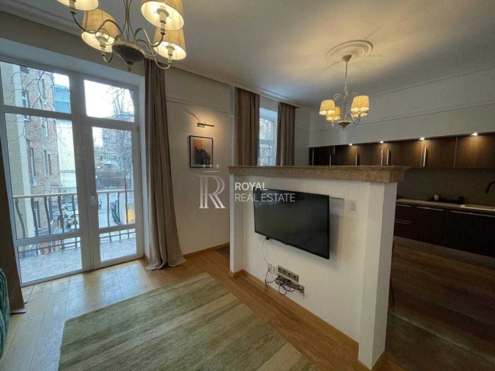 АКТУАЛЬНА квартира балкон ЦЕНТР Софіївська 16 Майдан Шевченківський - фото 1