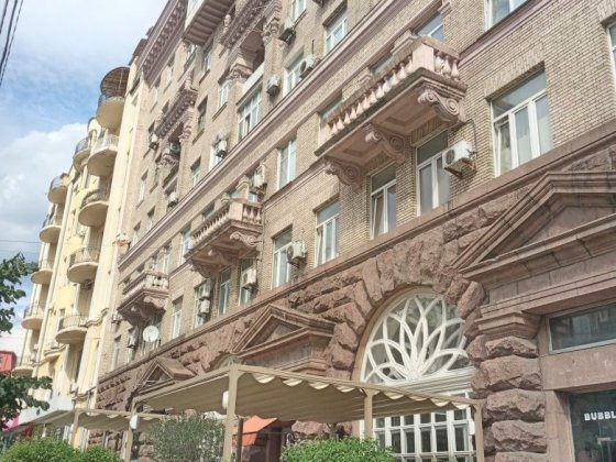 2 кв. у центрі   біля метро Площа Українських героїв