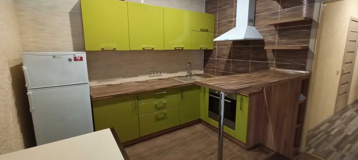 Вулиця Ушинського 14б, Караваєві дачі. 2к з ремонтом в новому будинку - фото 1