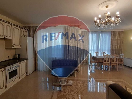 Оренда 121.3м2 двор-ва 4-кім Генератор Паркомісце Лобановського 4ж Киев